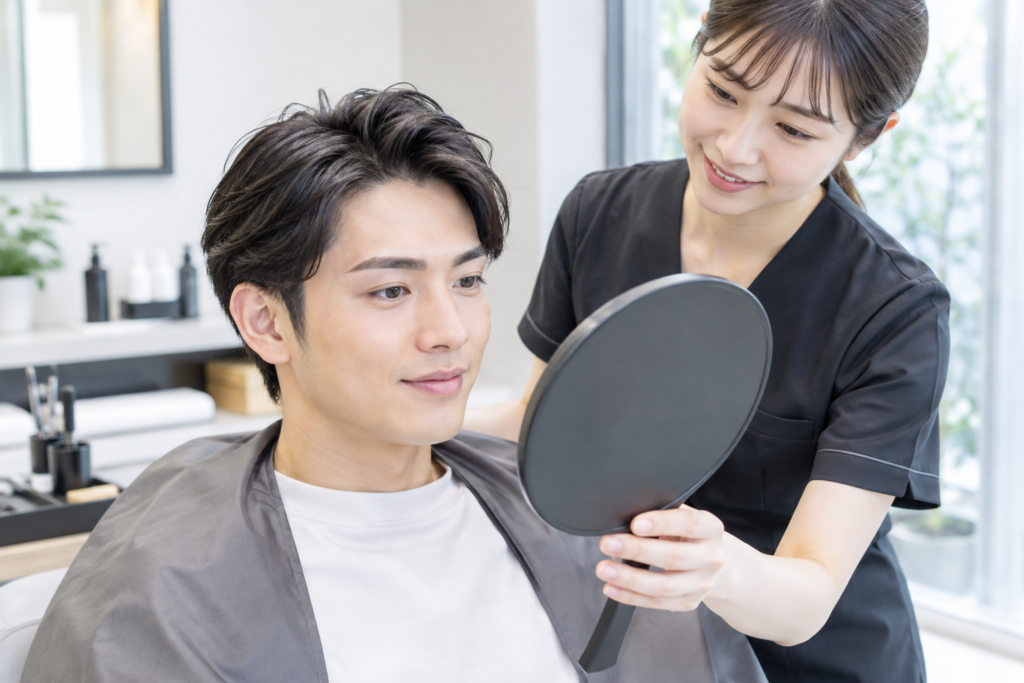 三角眉が気になる男性へ！自然な平行眉に近づける方法を解説